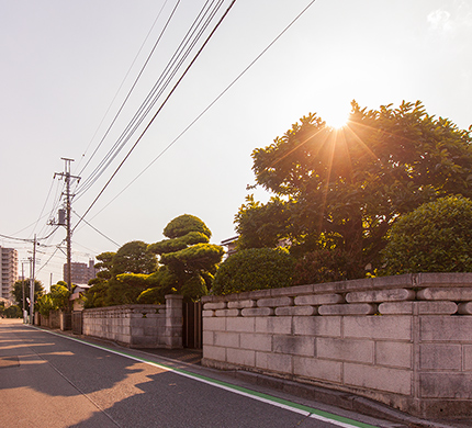 現地周辺の街並み（徒歩5分／約350ｍ）