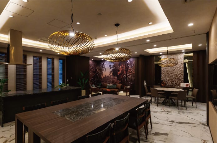 PARTY ROOM