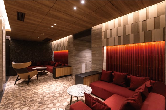 LOUNGE