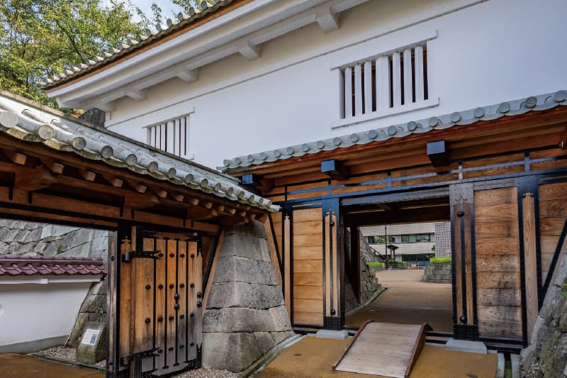 福井城址（徒歩5分）
