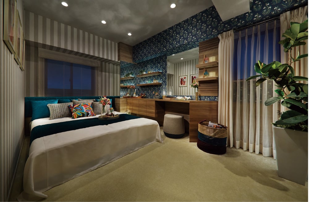 MASTER BEDROOM