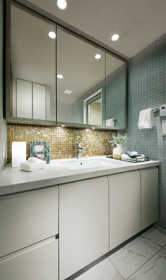 BATH ROOM