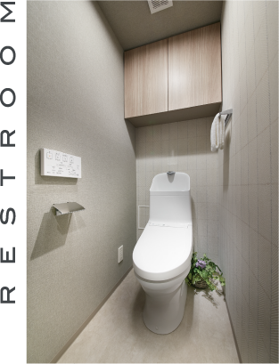 RESTROOM