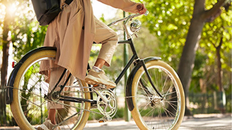 ルーフ付自転車置場