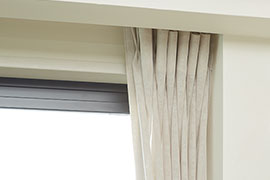 カーテンボックス