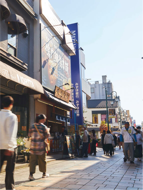 クレアモール（徒歩5分／約390m）