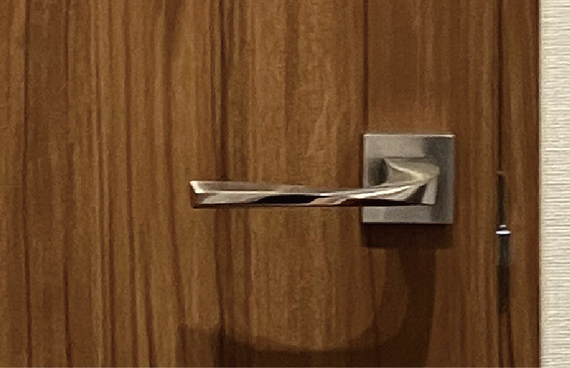建具とレバーハンドル