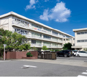 二本木小学校