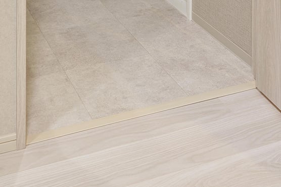 フラットフロア