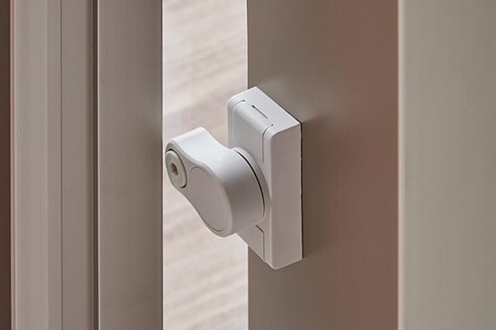 指はさみ防止ストッパー