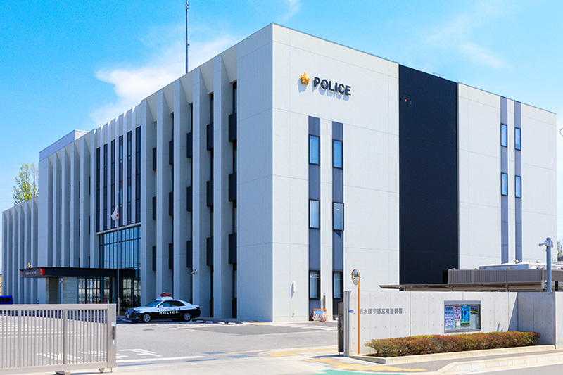 東警察署