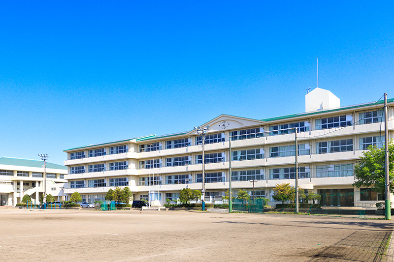 泉が丘中学校