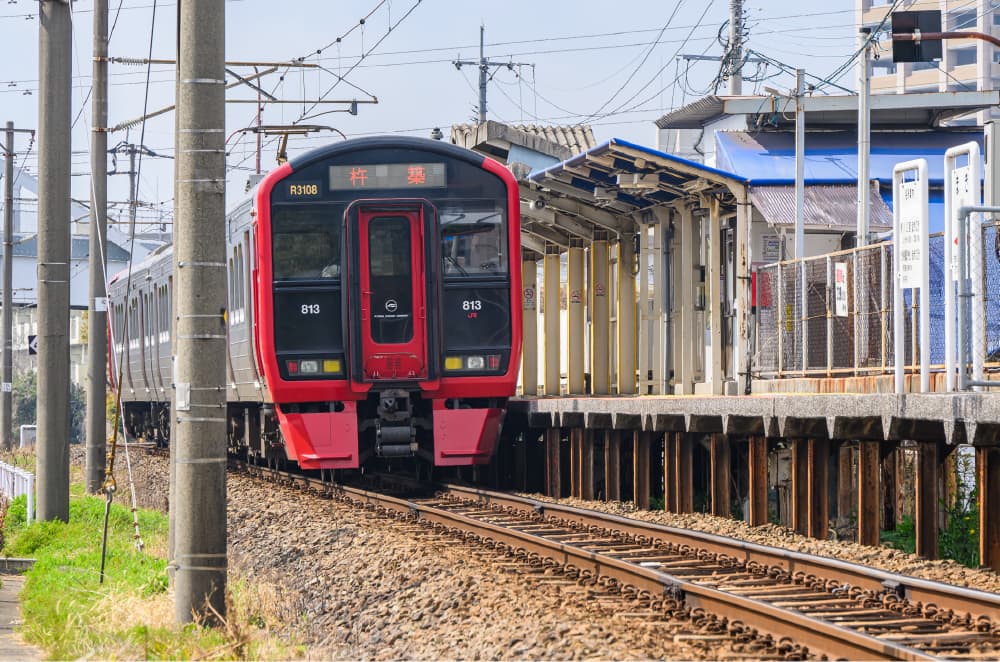 JR「牧」駅