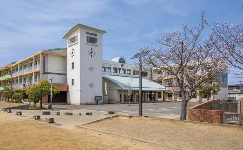 市立下郡小学校