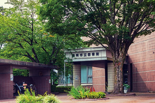 鶴岡市立図書館（徒歩15分／約1,160m）
