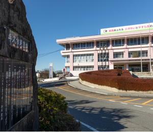 牛久市役所