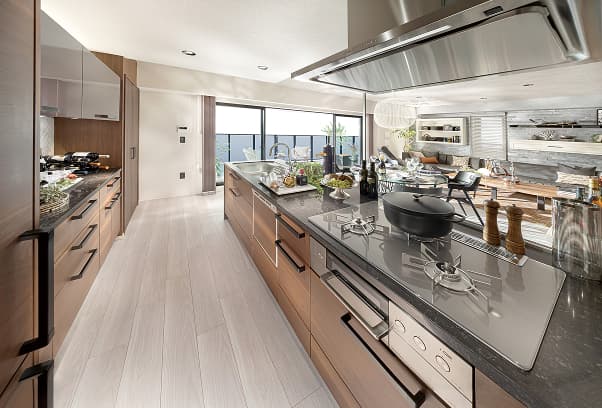 KITCHEN
