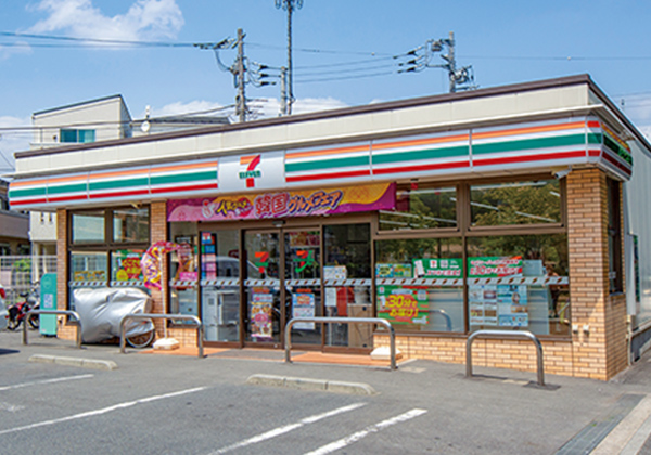 セブンイレブン横浜東川島町店