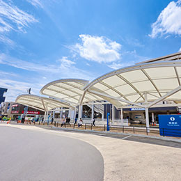 「鶴瀬」駅東口
