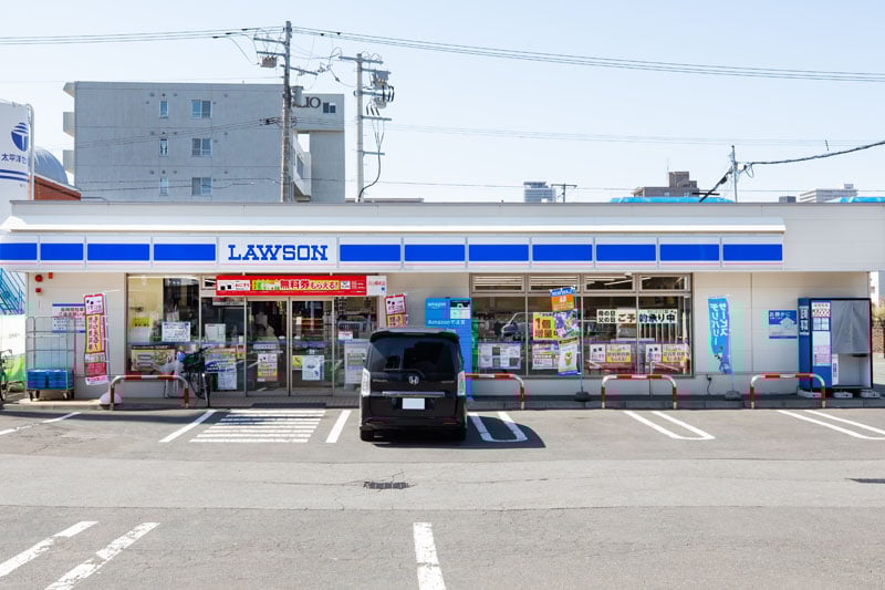 ローソン 札幌二十四軒３条店（徒歩1分・約70m）