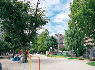 堀川公園_徒歩4分（約300m）
