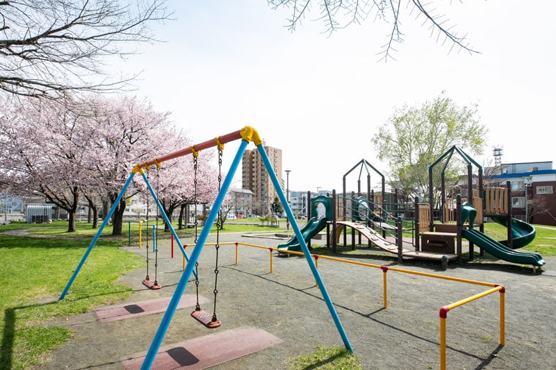 とんぼ公園（徒歩6分・約430m）