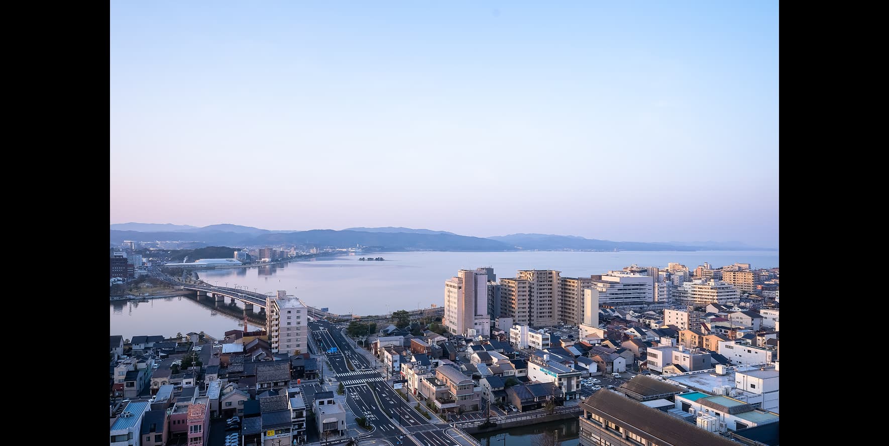 松江湾（昼間）