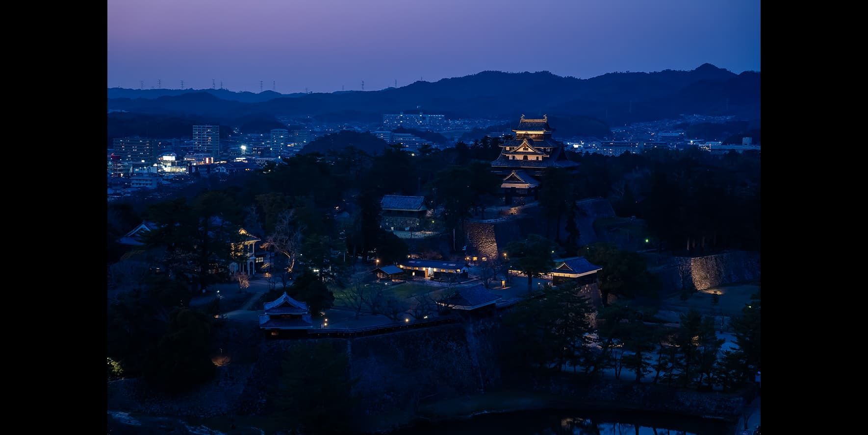 松江城（夜景）