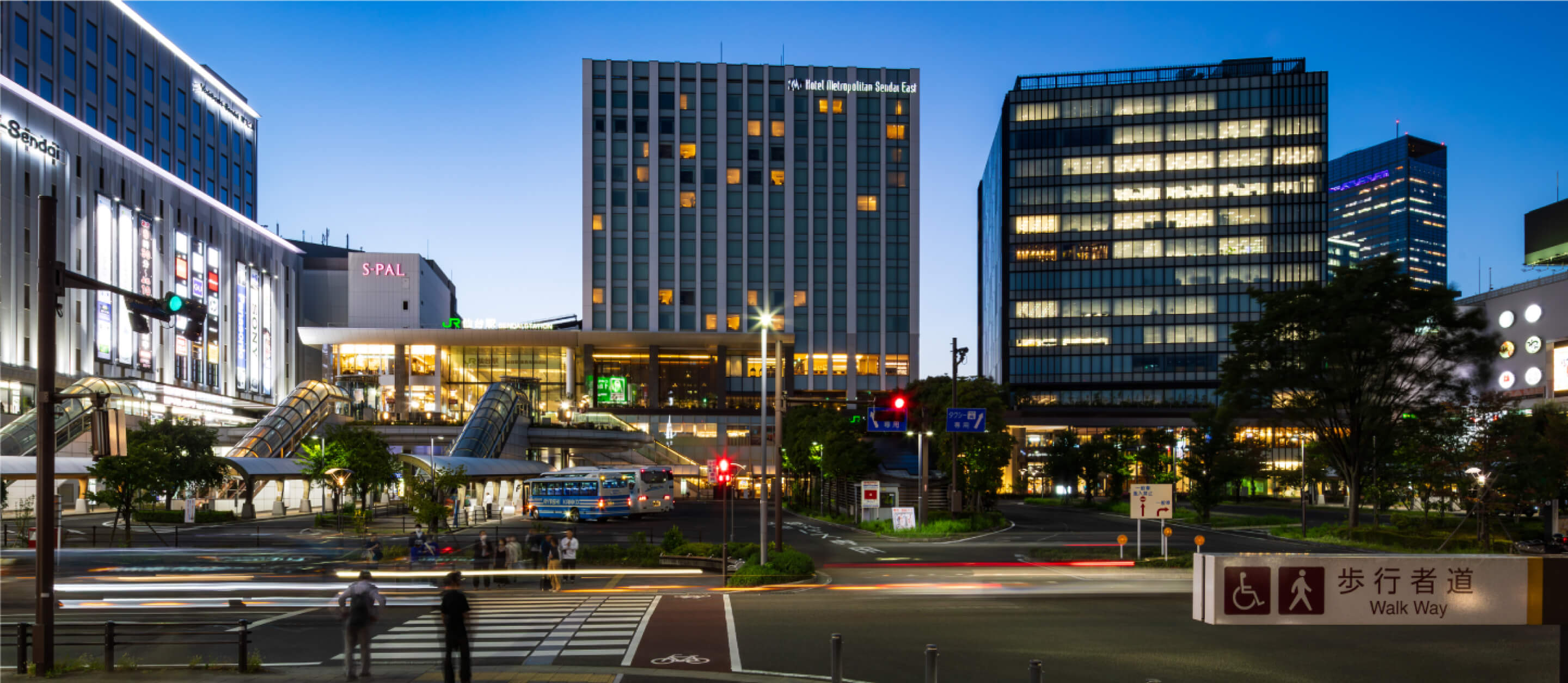 JR仙台駅東口(徒歩10分/約750m)